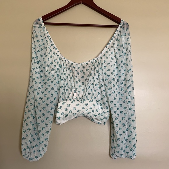 SOLD Beautiful Free people cross-over blouse - Picture 7 of 9